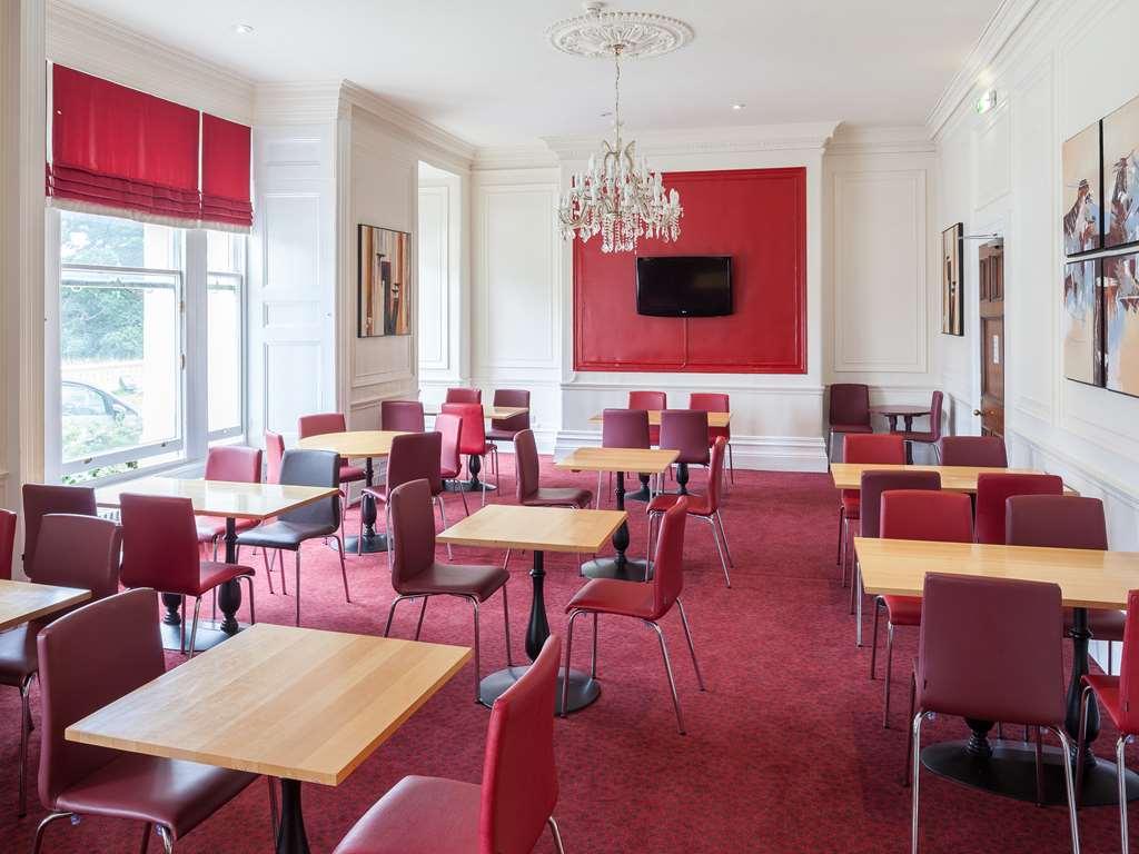 Travelodge Tunbridge Wells Restoran fotoğraf