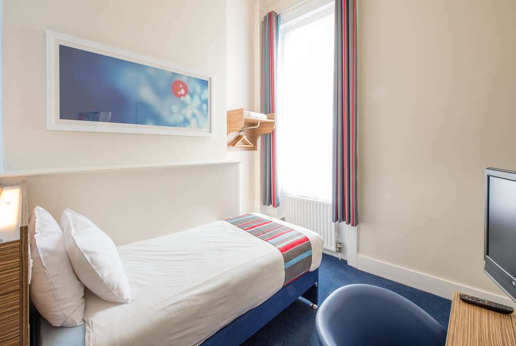Travelodge Tunbridge Wells Oda fotoğraf